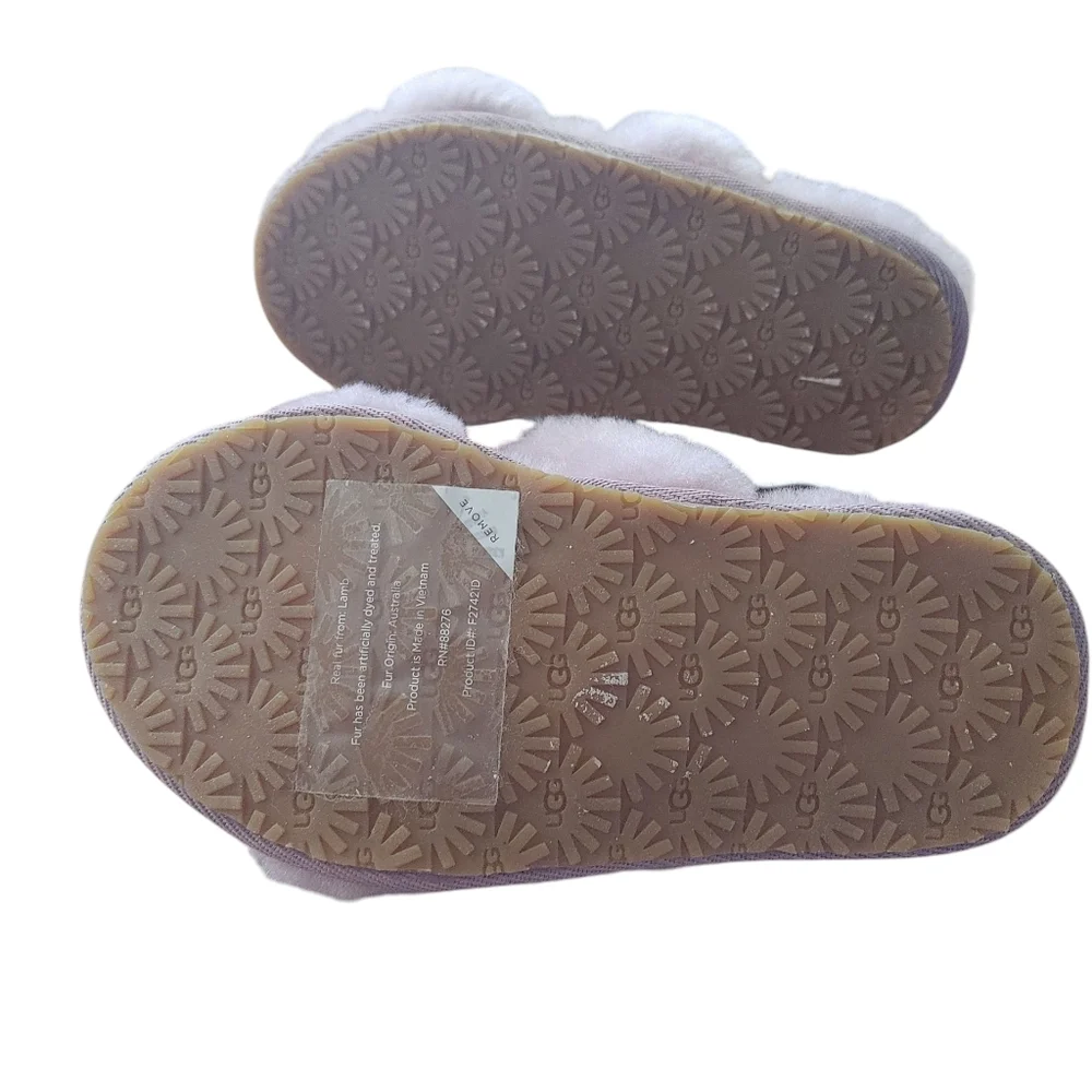 NWOT Lavender Girls' Ugg Oh Yeah Purple Lamb's Fur Slipper Slide
